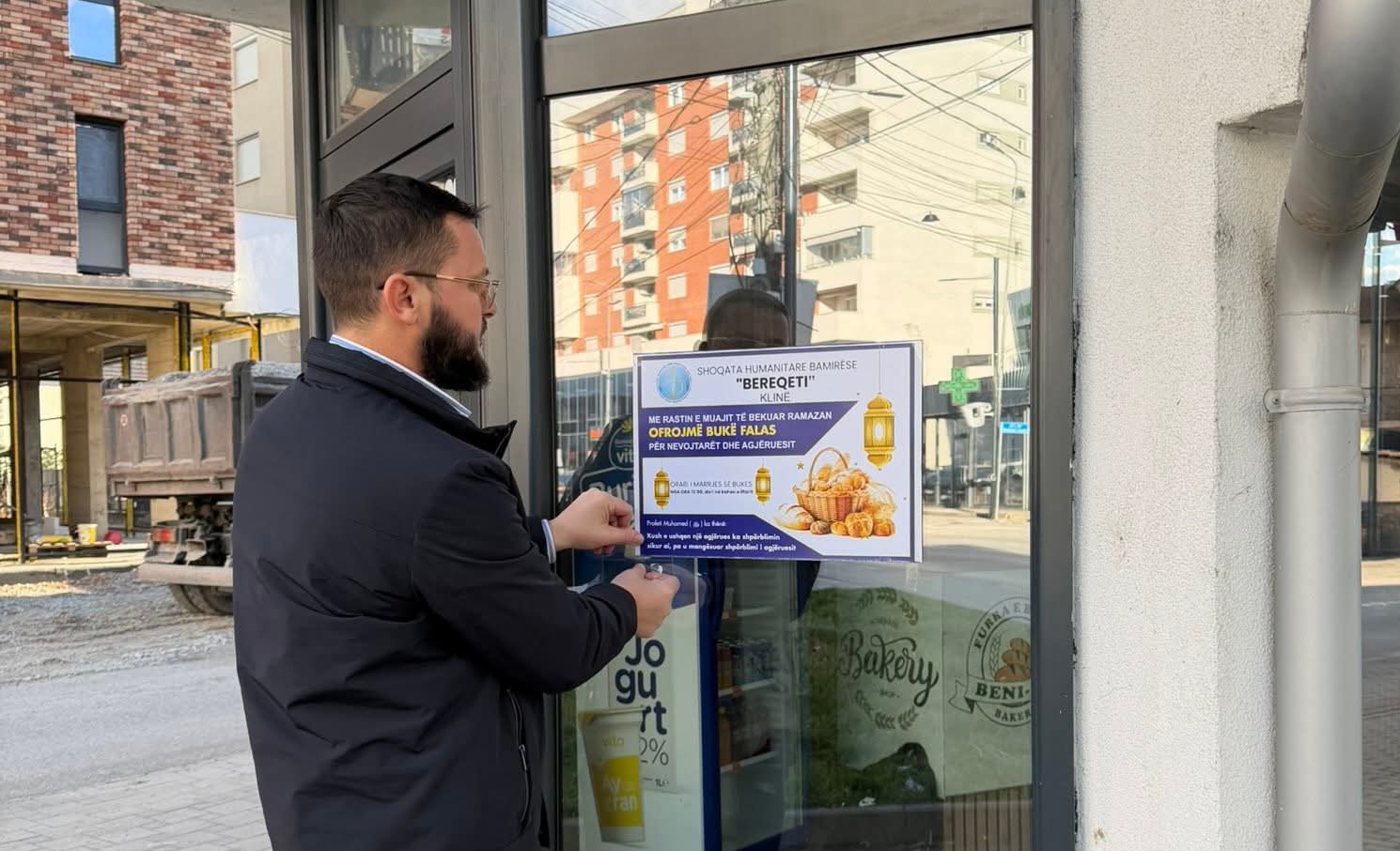 Vazhdon edhe këtë vit projekti humanitar nga Hoxhë Blerim Musliu  bukë falas për agjëruesit dhe familjet në nevojë